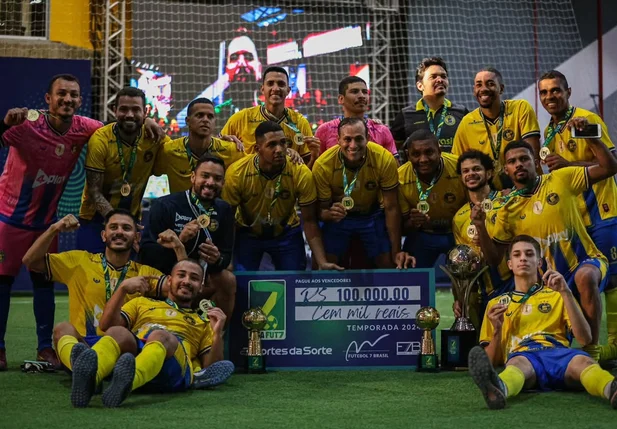 Elenco do Bendito campeão da Liga Nacional de Futebol 7