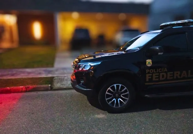 Equipes da Polícia Federal nas ruas