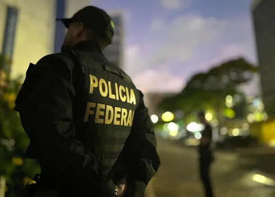 Equipes da Polícia Federal