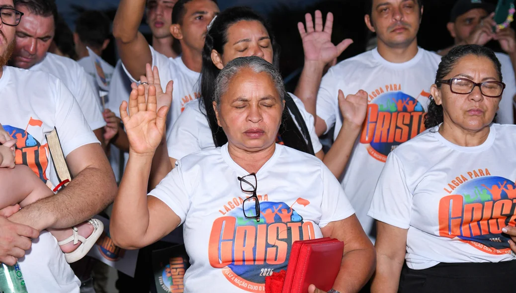 Fiéis no evento