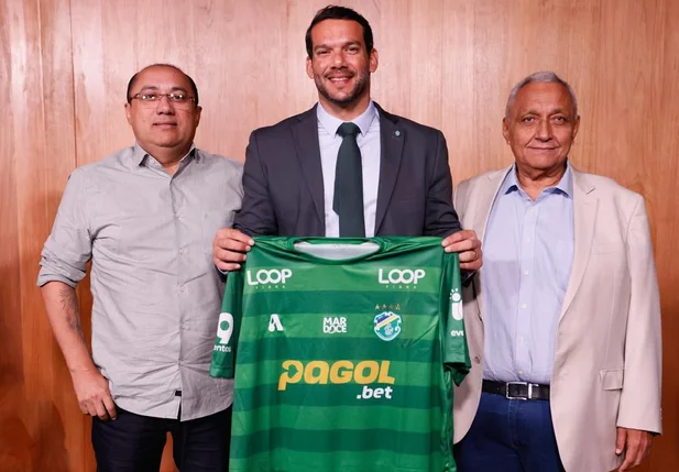 Gerson Ferreira (diretor financeiro do Altos), Robert Brown (presidente da FFP) e Samir Xaud (presidente da CBF)