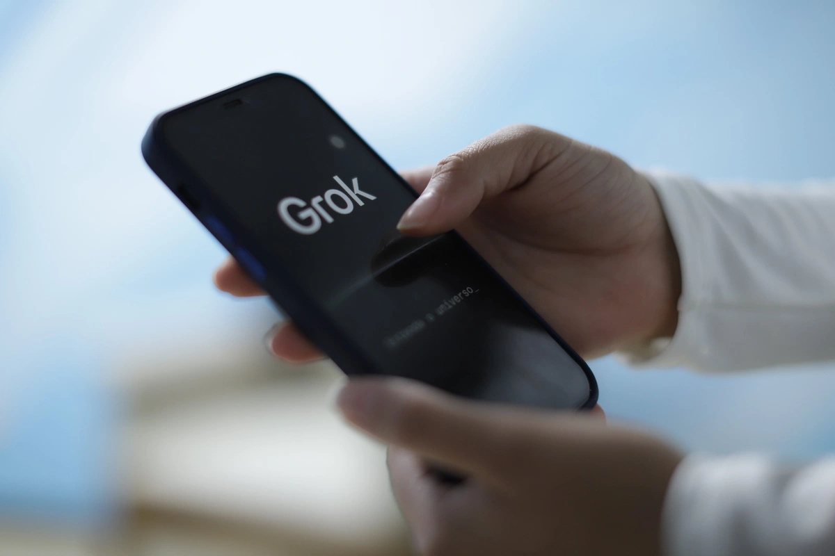 Grok, inteligência artificial criada pela xAI, empresa de Elon Musk