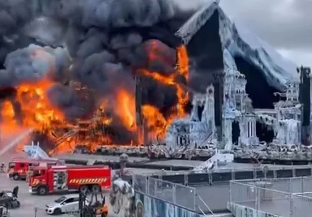 Incêndio no Tomorrowland