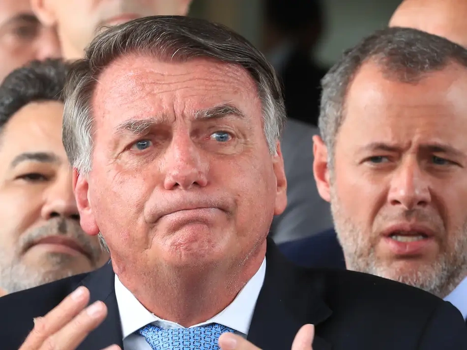Jair Bolsonaro durante declaração a imprensa