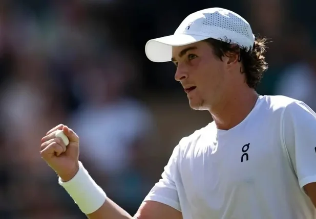 Joao Fonseca avança à terceira fase em Wimbledon