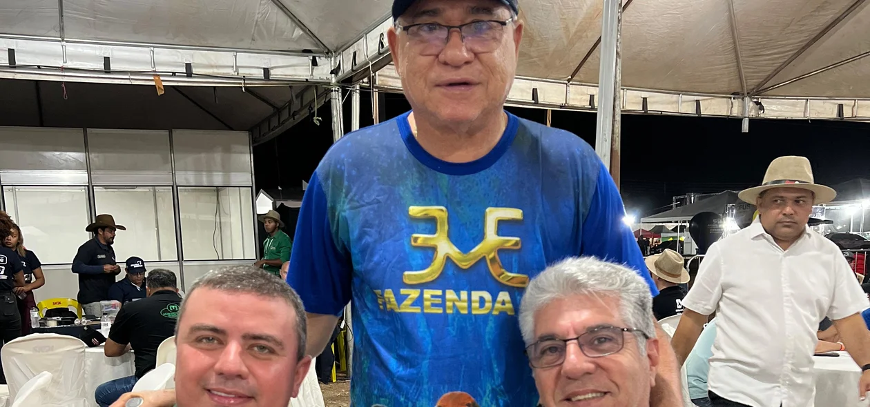 João Mádison e prefeitos de Bom Jesus e Corrente