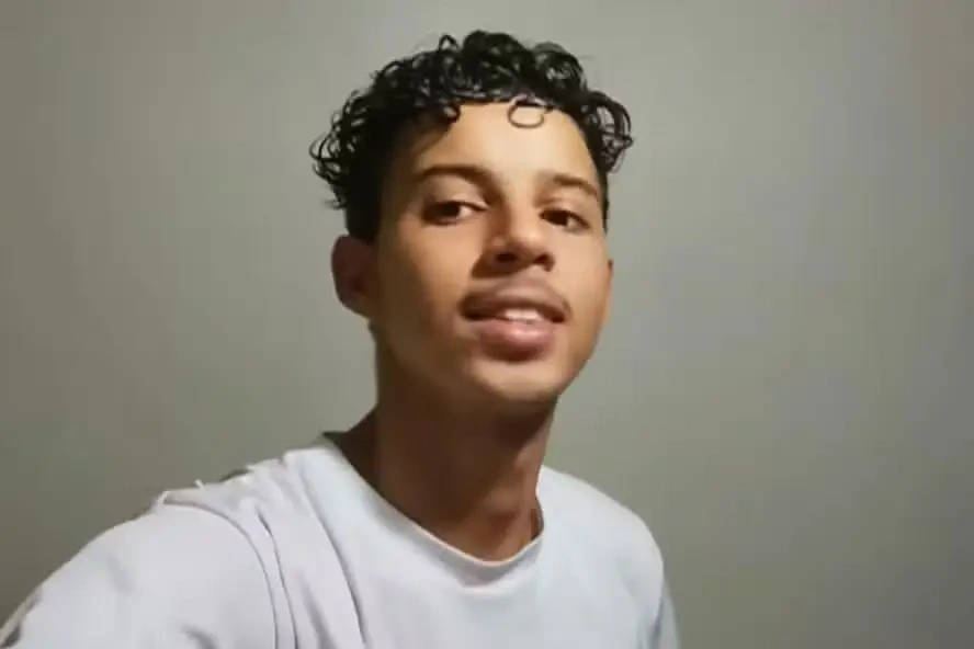 Lucas da Silva, jovem morre após comer bolinho supostamente envenenado