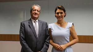 Michelle Bolsonaro ao lado de Valdemar Costa Neto