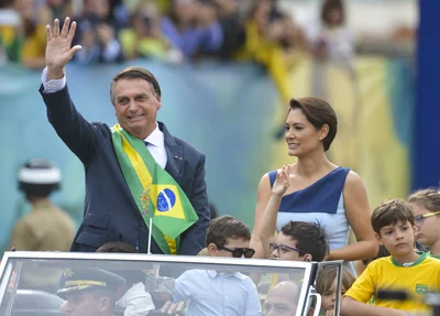 Michelle Bolsonaro e Jair Bolsonaro
