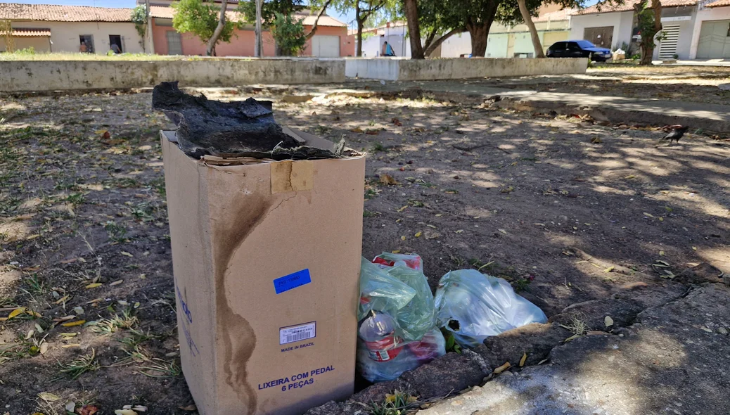 Moradores denunciaram a situação do bairro