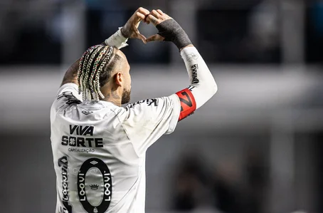 Neymar comemora gol do Santos
