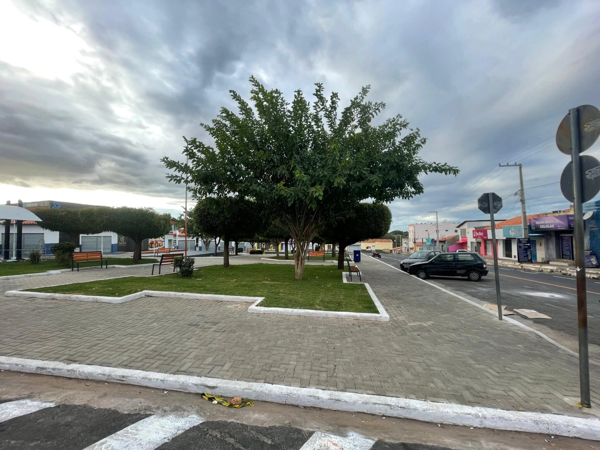 Praça inaugurada