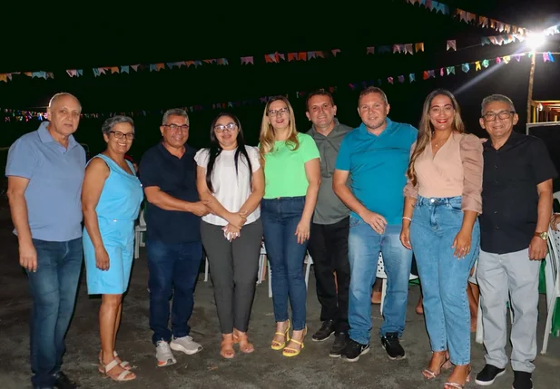Prefeita Gerlane Cabral participa do último dia de festas