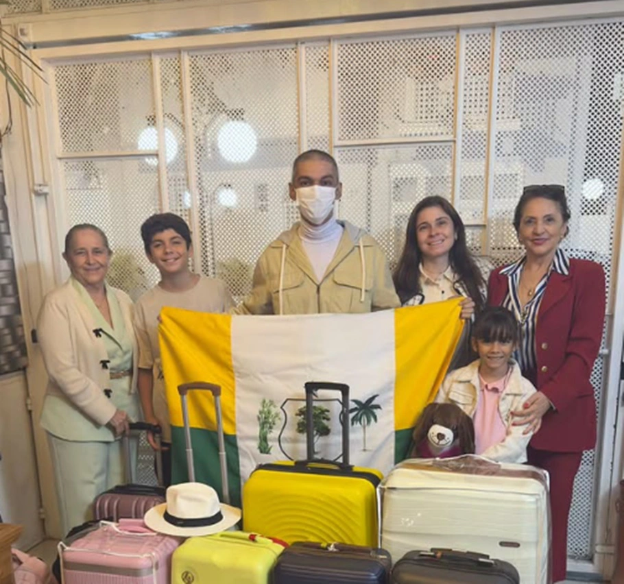 Prefeito Bruno Neto reunido com a família