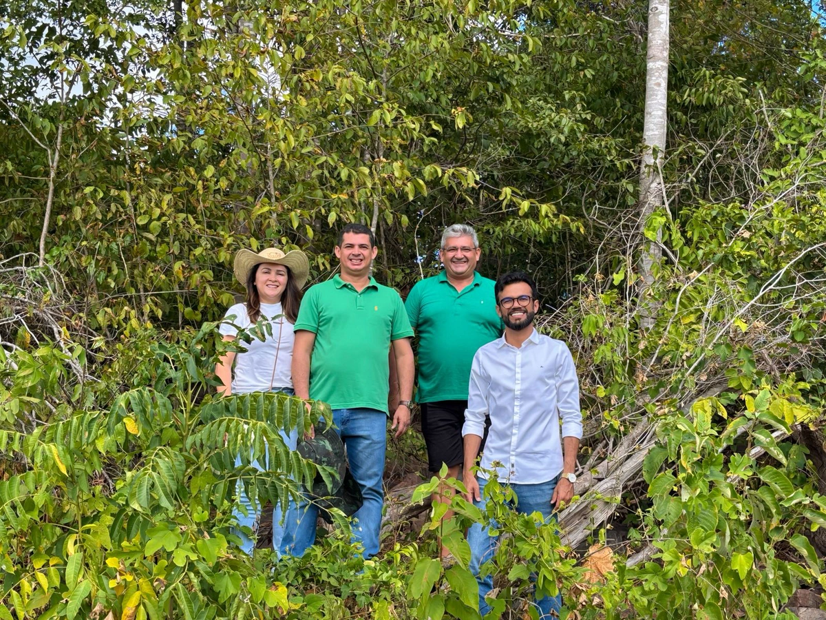 Prefeito João Arilson anuncia construção de imagem de São Francisco de Assis na orla da Lagoa