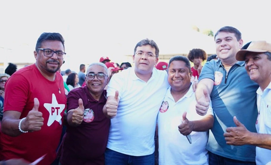 Rafael Fonteles durante votação no PT