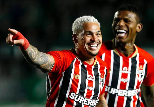 São Paulo pressiona e venceu Juventude nos últimos minutos no Brasileirão