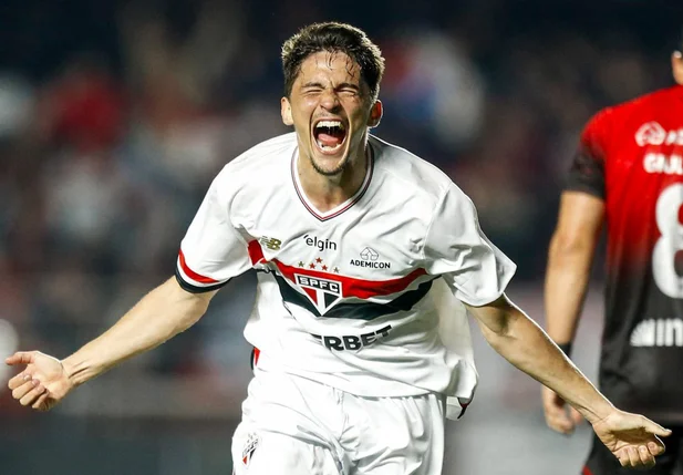 São Paulo vence Athletico-PR por 2 a 1 e deixa vaga para as quartas da Copa do Brasil em aberto