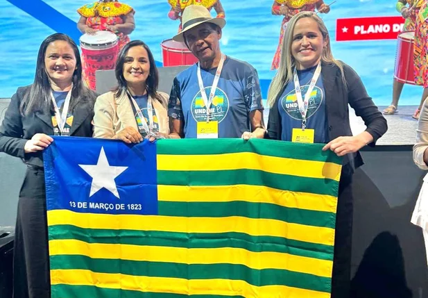 Secretaria de Educação de Baixa Grande do Ribeiro participa de Fórum na Bahia