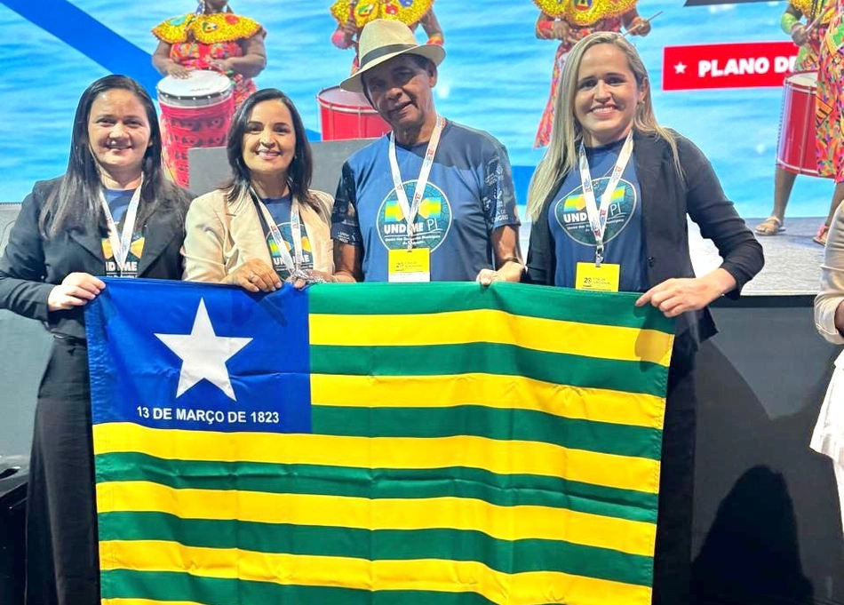 Secretaria de Educação de Baixa Grande do Ribeiro participa de Fórum na Bahia