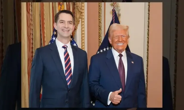 Senador Tom Cotton e presidente Donald Trump
