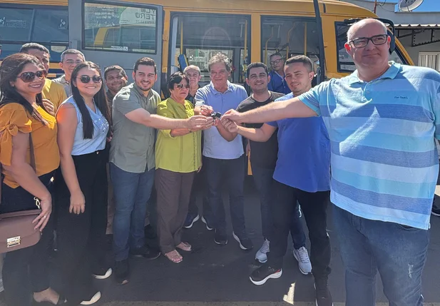 União amplia frota de ônibus escolares para atender alunos das zonas urbana e rural