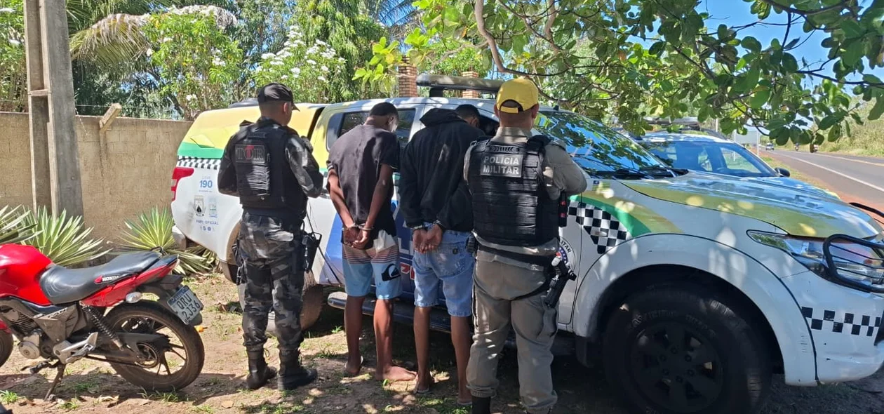 A equipe policial realizava abordagens próximo ao rodoanel de entrada da cidade