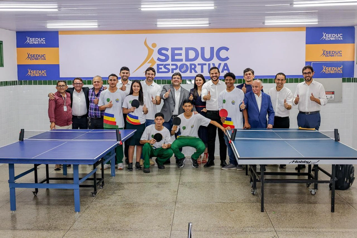 A escola também ganhou uma sala para tênis de mesa