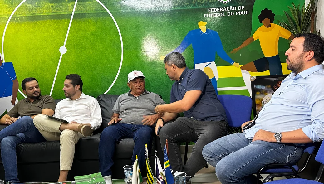 A reunião foi realizada na sede da FFP