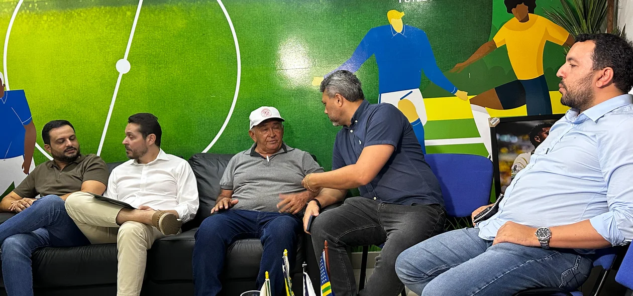 A reunião foi realizada na sede da FFP