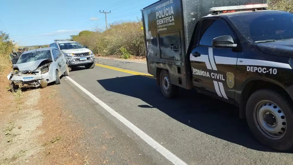 Acidente entre carro e motos deixa jovem morta na PI 120 em Valença do Piauí