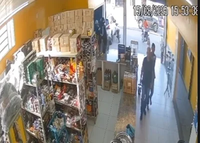 Assalto à Piauí Motos no bairro Porto Alegre
