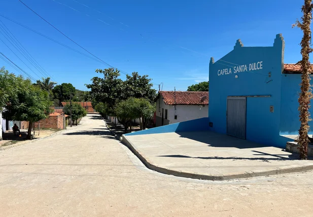 Bairro Cristo Redentor em Esperantina recebe pavimentação