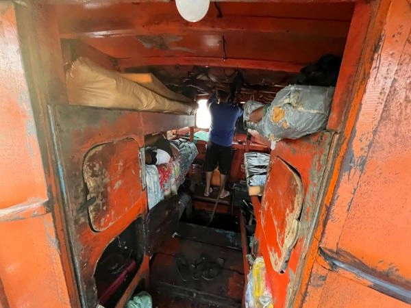 Barco em que ficavam os pescadores