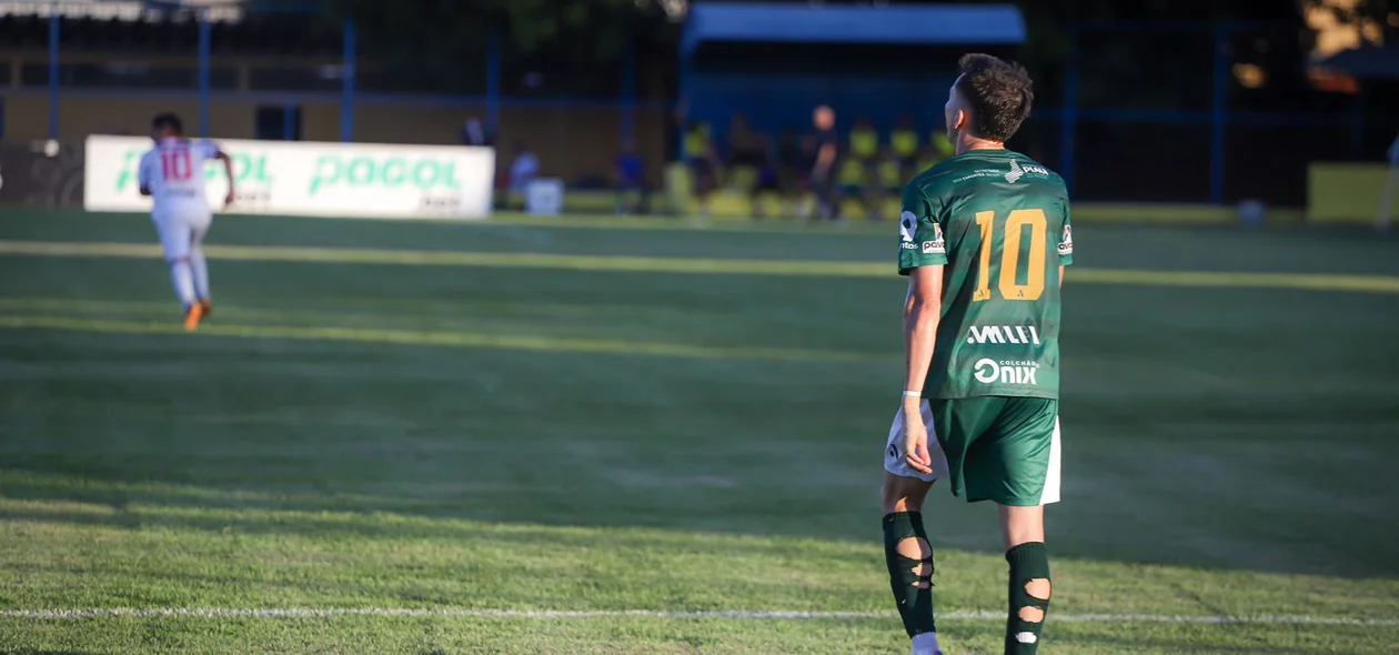 Camisa 10 do Altos