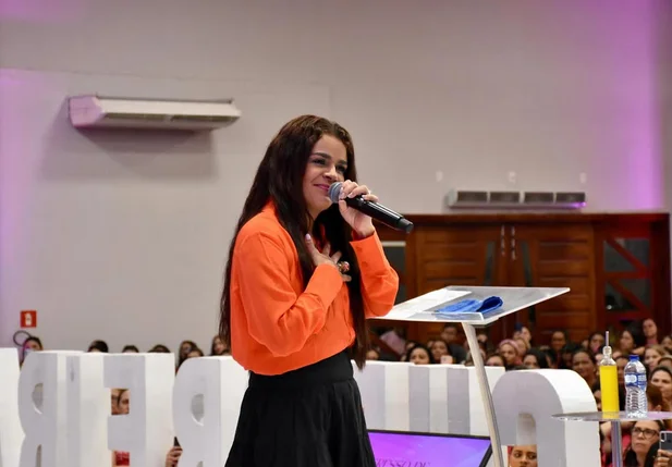 Cantora Damares