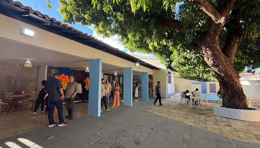 Casa do São Raimundense tem espaço amplo para receber a população