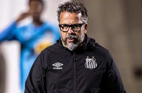 Cléber Xavier é demitido do Santos