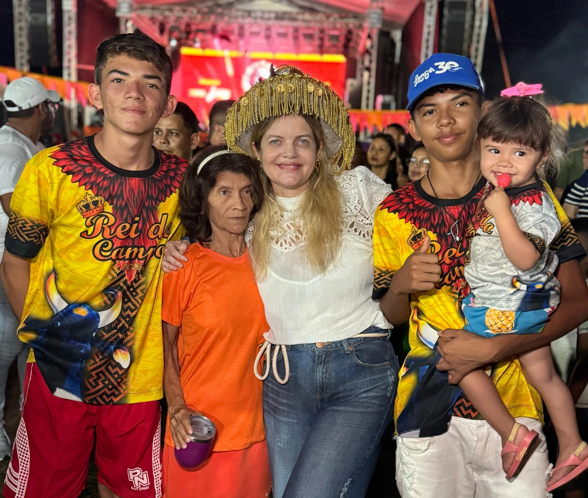 Deputada Gracinha na tradicional Morte do Boi