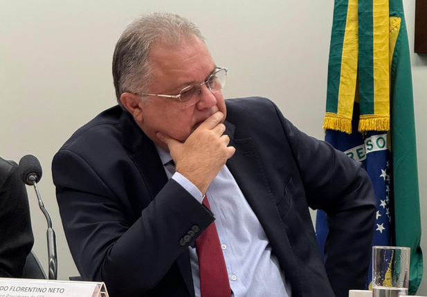 Deputado federal Florentino Neto