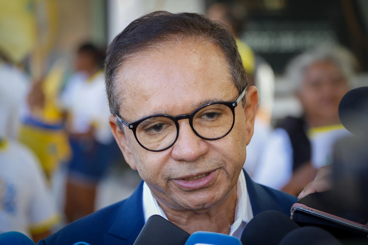 Dr. Hélio