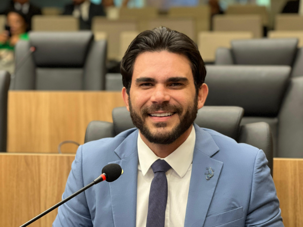 Dr. Marcus Vinícius