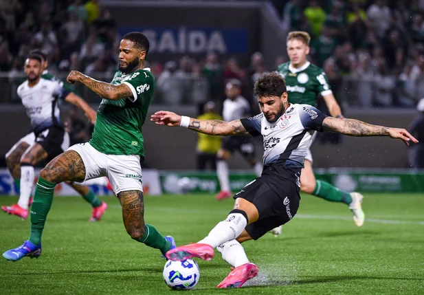 Duelo entre Palmeiras e Corinthians