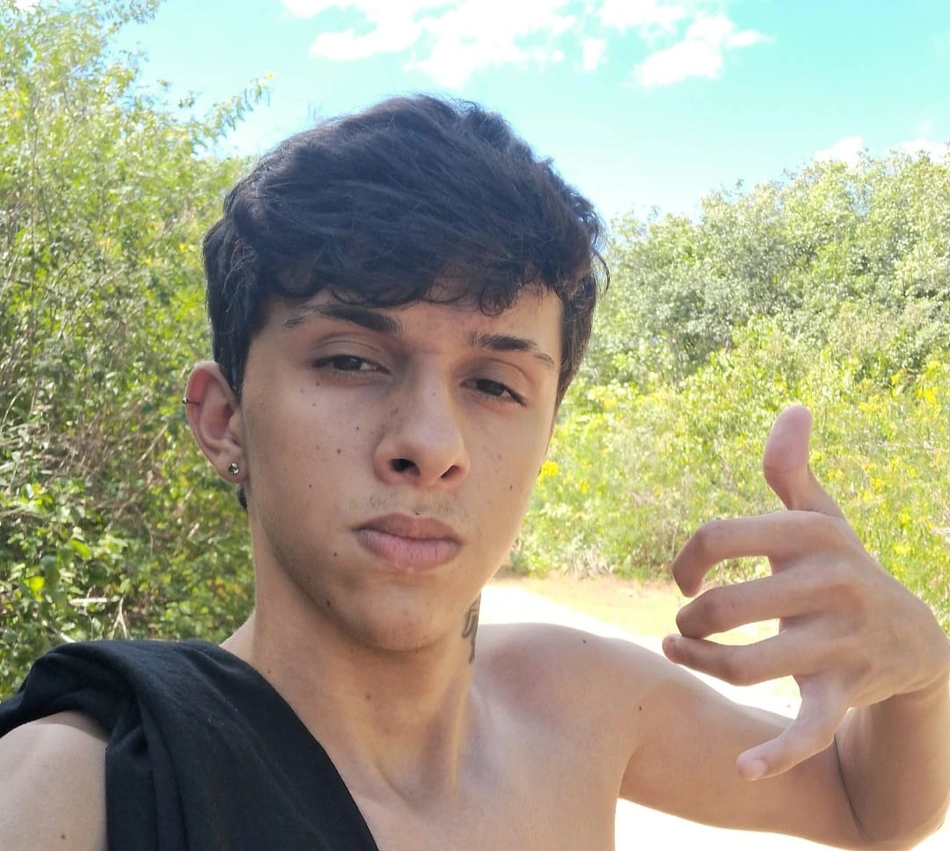 Eduardo Araújo, de 17 anos
