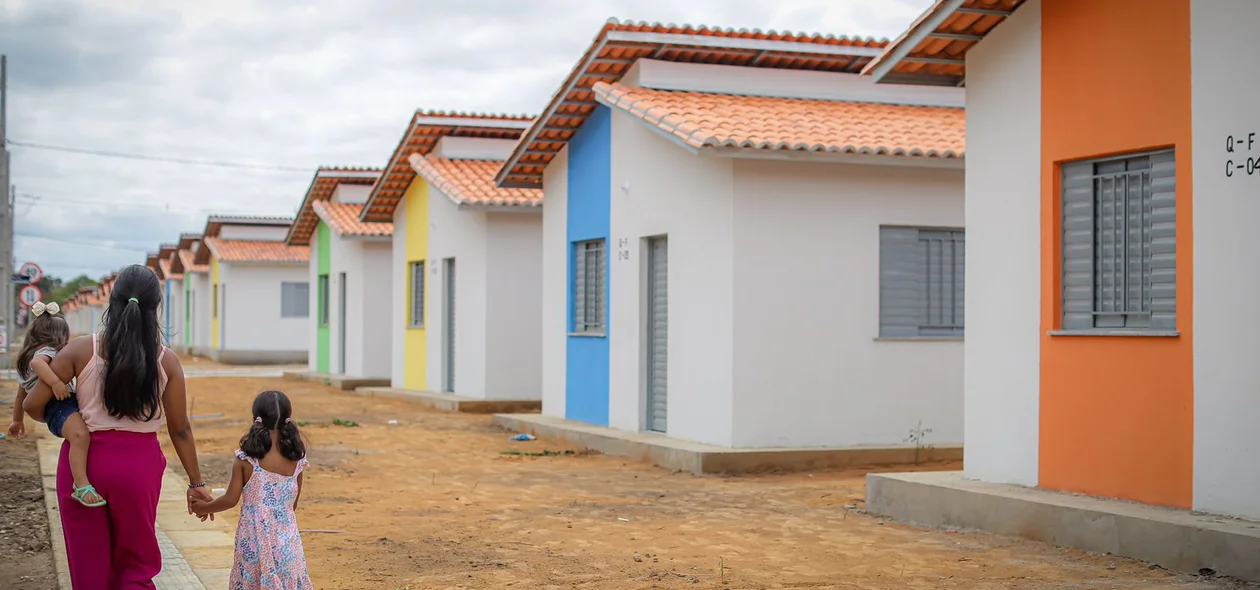 Entrega de casas na zona norte de Teresina