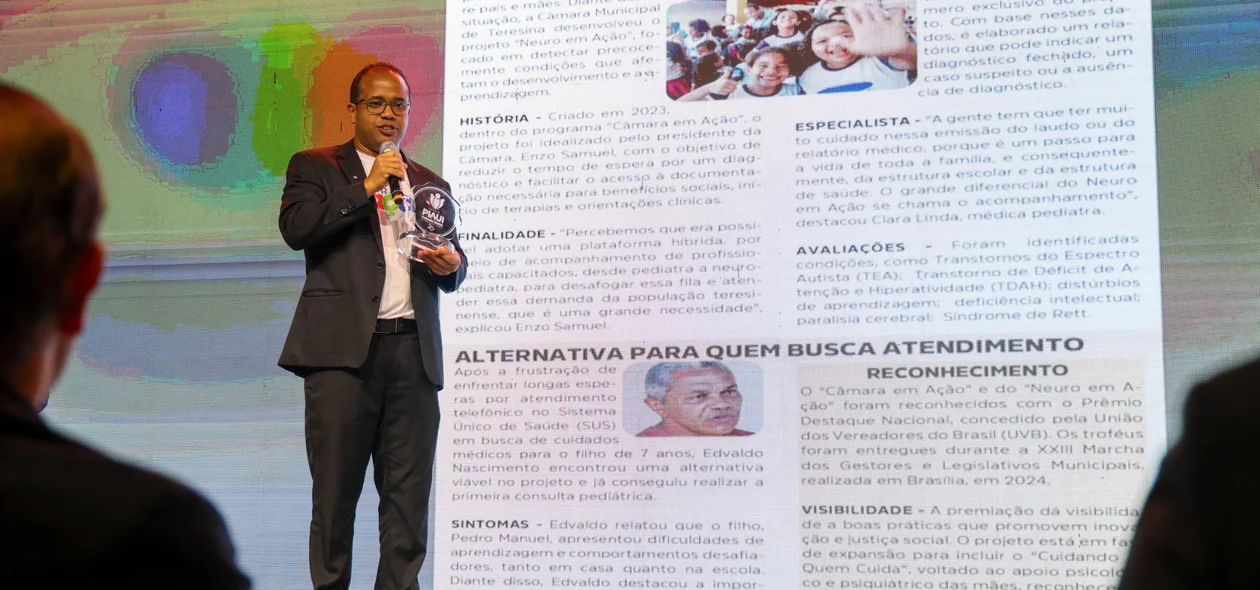 Enzo Samuel recebe Prêmio de Inclusão Social