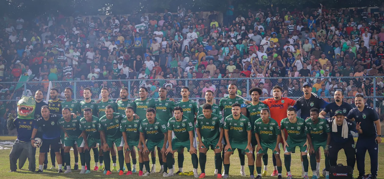 Equipe do Altos na partida contra o Santa Cruz