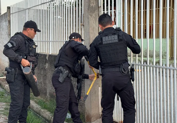 Equipe do delegado Charles Pessoa, do DRACO, em operação na zona sul de Teresina