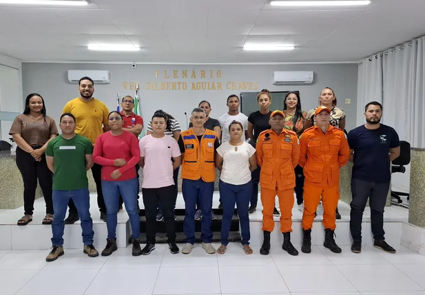 Esperantina realiza reunião sobre programa de voluntários da Defesa Civil