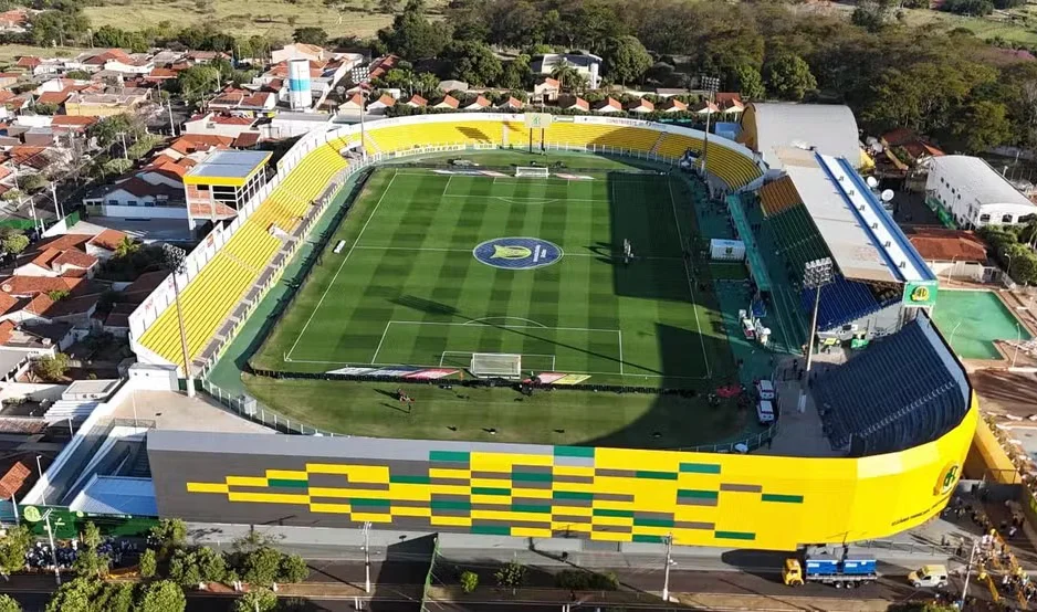 Estádio José Maria de Campos Maia, o Maião, em Mirassol